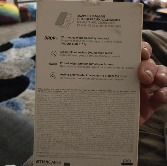 OtterBox ultra slim clear white case for iPhone 15 pro - Picture 2 of 2